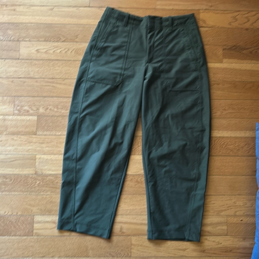 Athleta Skyline High Rise Barrel Leg Pant